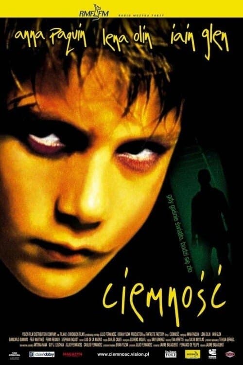 Oglądaj Ciemność