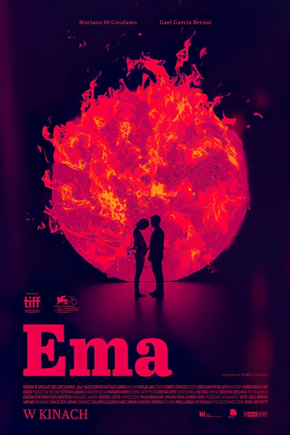 Oglądaj Ema
