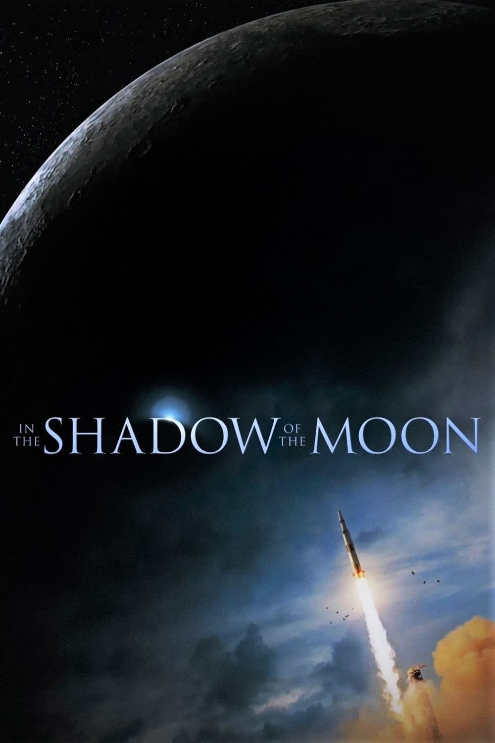 Oglądaj In the Shadow of the Moon