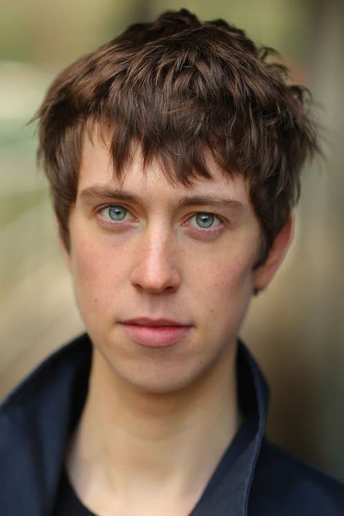Angus Imrie zdjęcie