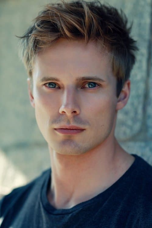 Bradley James zdjęcie