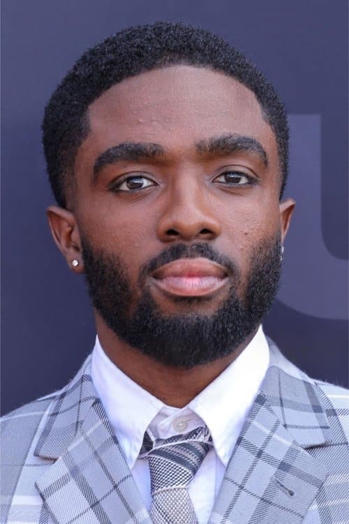 Caleb McLaughlin zdjęcie