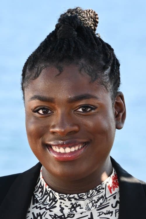 Chinenye Ezeudu zdjęcie