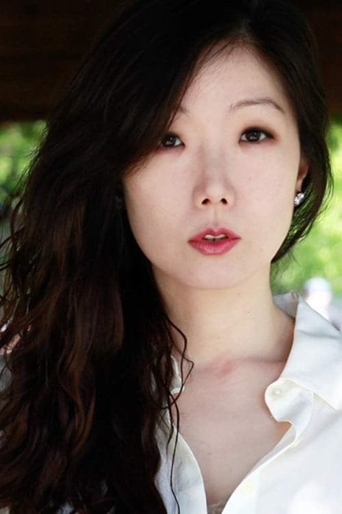Christina July Kim zdjęcie