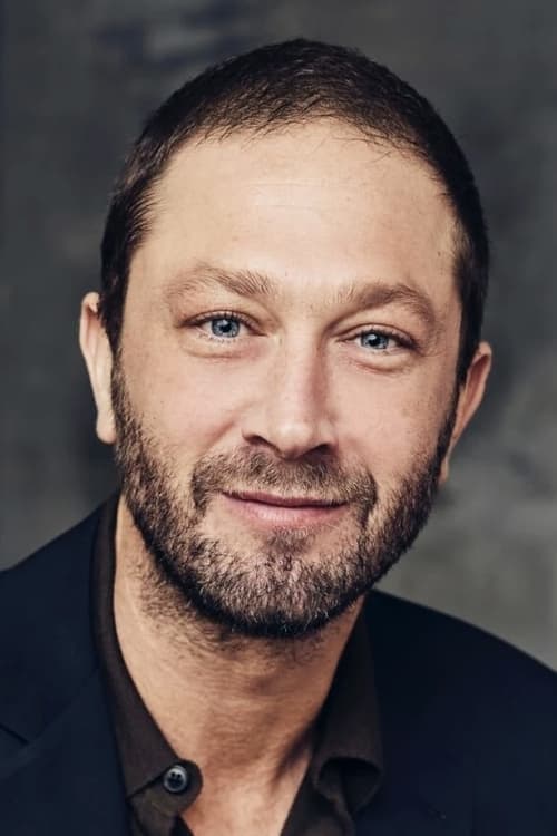 Ebon Moss-Bachrach zdjęcie