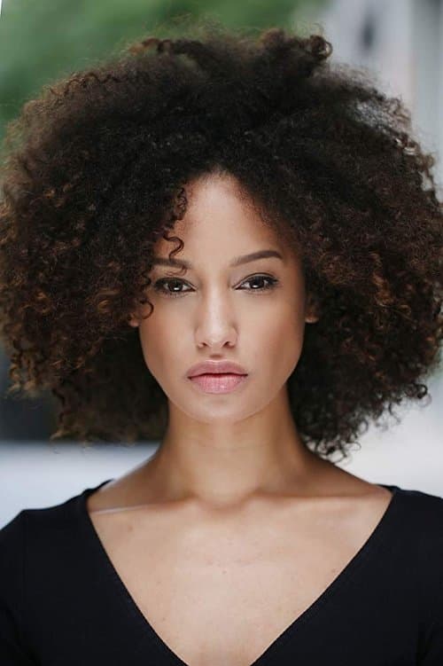 Elarica Johnson zdjęcie