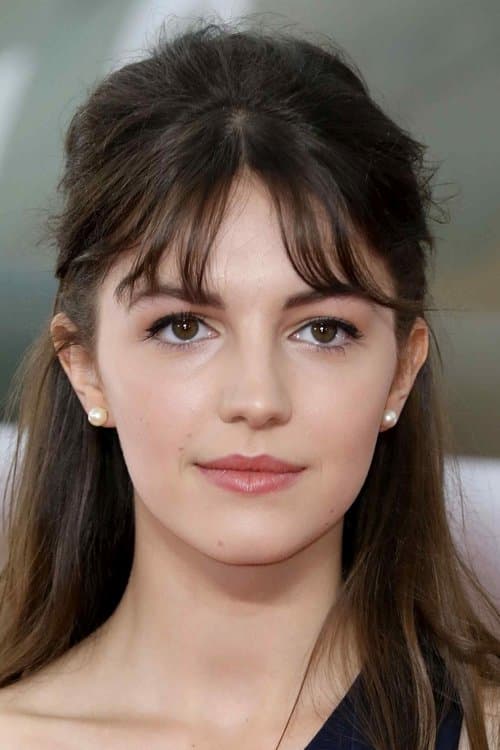 Ella Hunt zdjęcie