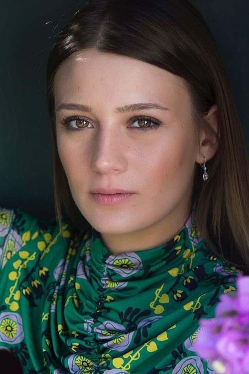 Gizem Karaca zdjęcie
