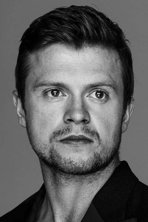 Hugo Johnstone-Burt zdjęcie