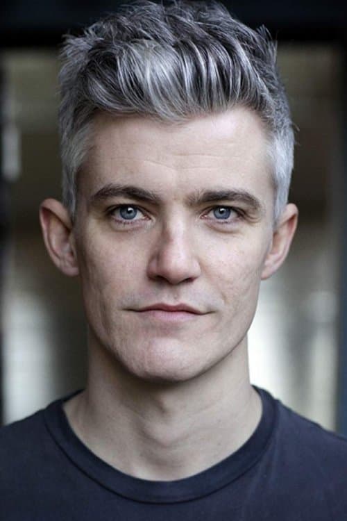 James Groom zdjęcie