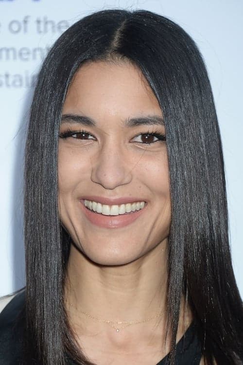 Julia Jones zdjęcie
