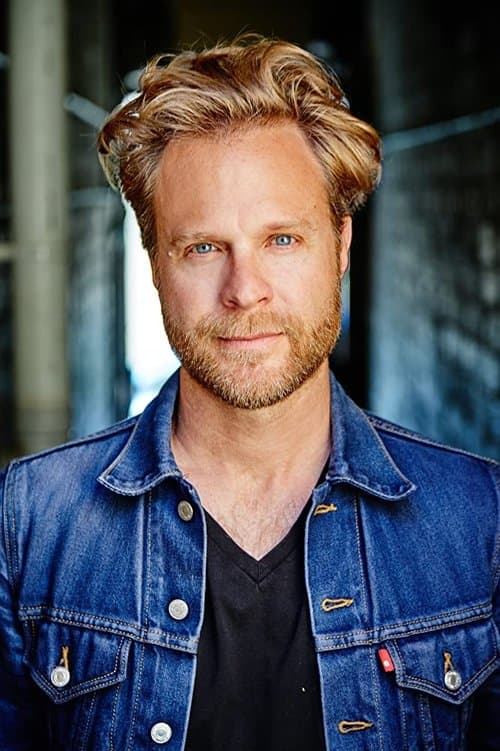 Julian Garner zdjęcie