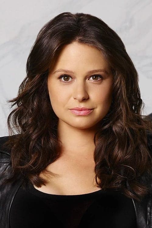 Katie Lowes zdjęcie