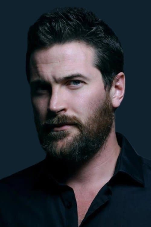 Kieran Bew zdjęcie