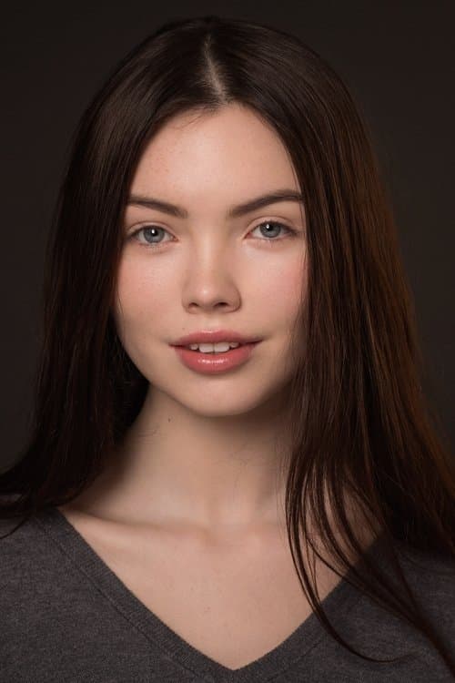 Lauryn Canny zdjęcie