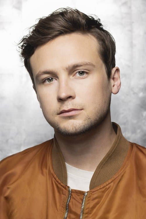 Logan Miller zdjęcie