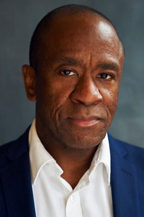 Lucian Msamati zdjęcie