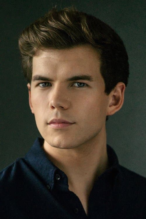 Luke Newton zdjęcie