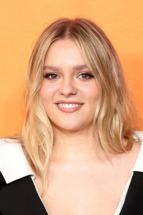 Maisy Stella zdjęcie
