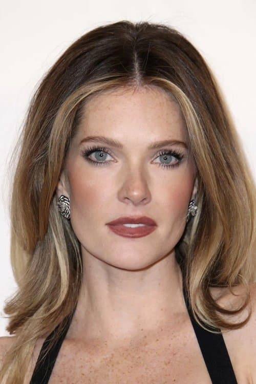 Meghann Fahy zdjęcie