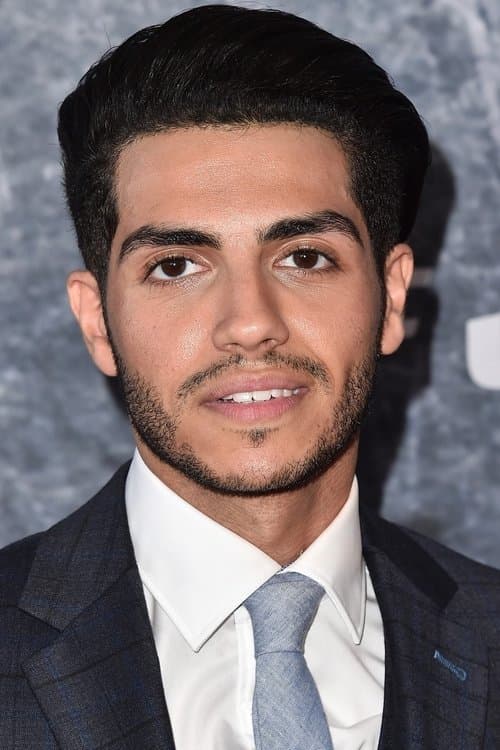 Mena Massoud zdjęcie