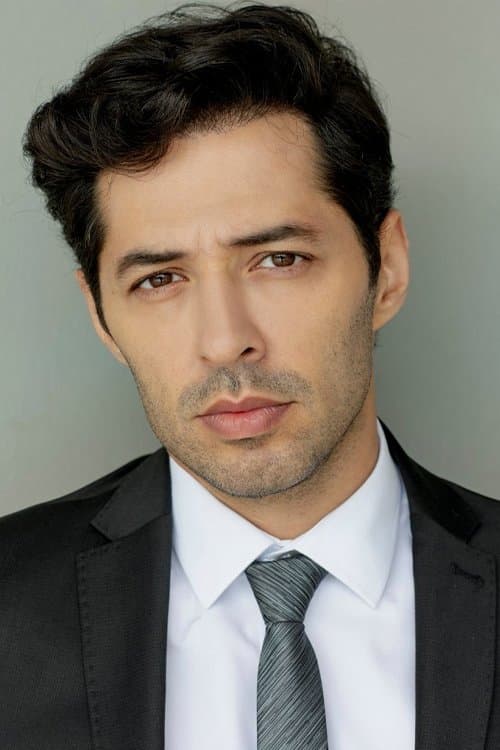 Mert Fırat zdjęcie