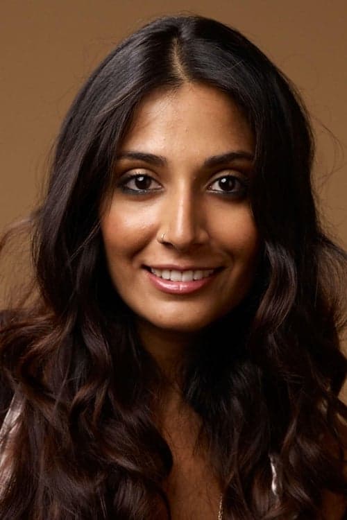 Monica Dogra zdjęcie