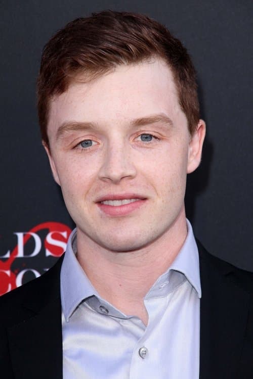 Noel Fisher zdjęcie