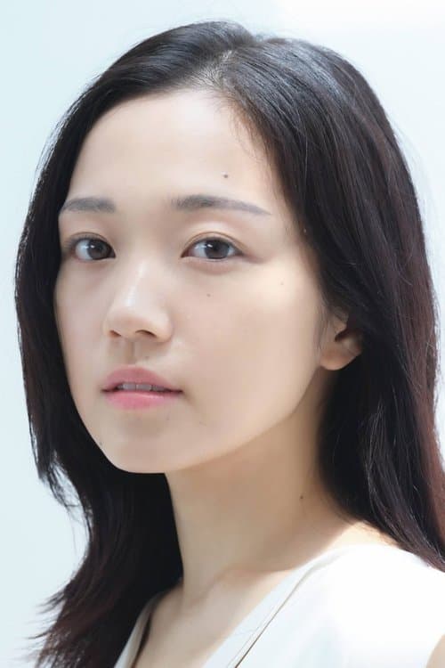 秋谷百音 zdjęcie