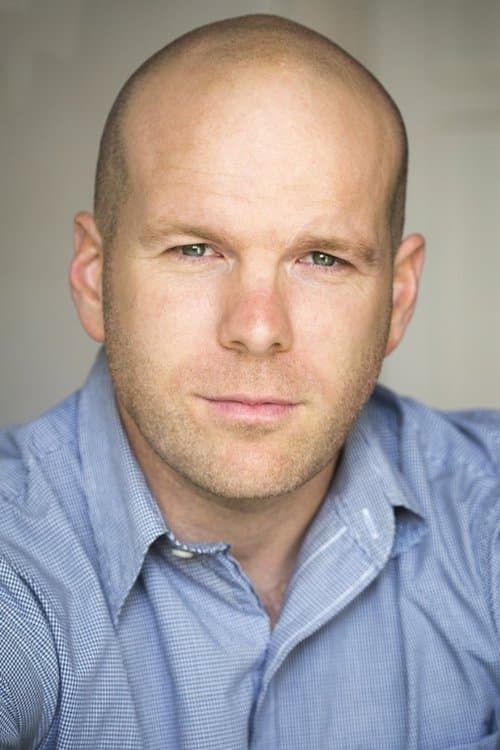 Simon Ward zdjęcie