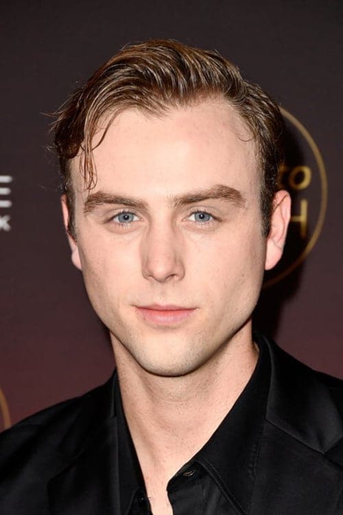 Sterling Beaumon zdjęcie