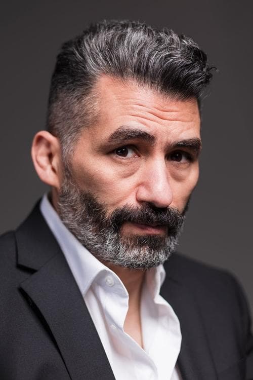 Tamer Yiğit zdjęcie