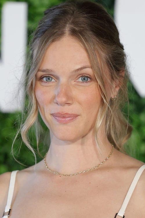 Tracy Spiridakos zdjęcie