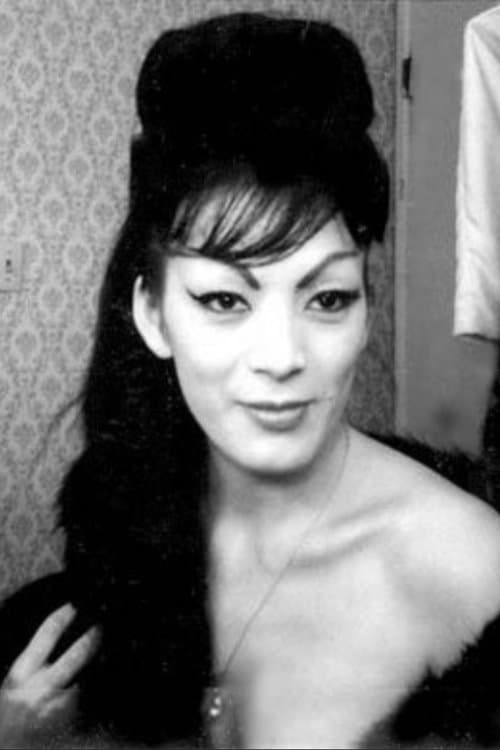 Tura Satana zdjęcie