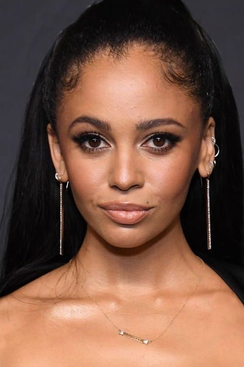 Vanessa Morgan zdjęcie